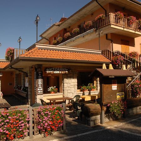 Albergo Legazzuolo Montecampione Artogne Kültér fotó