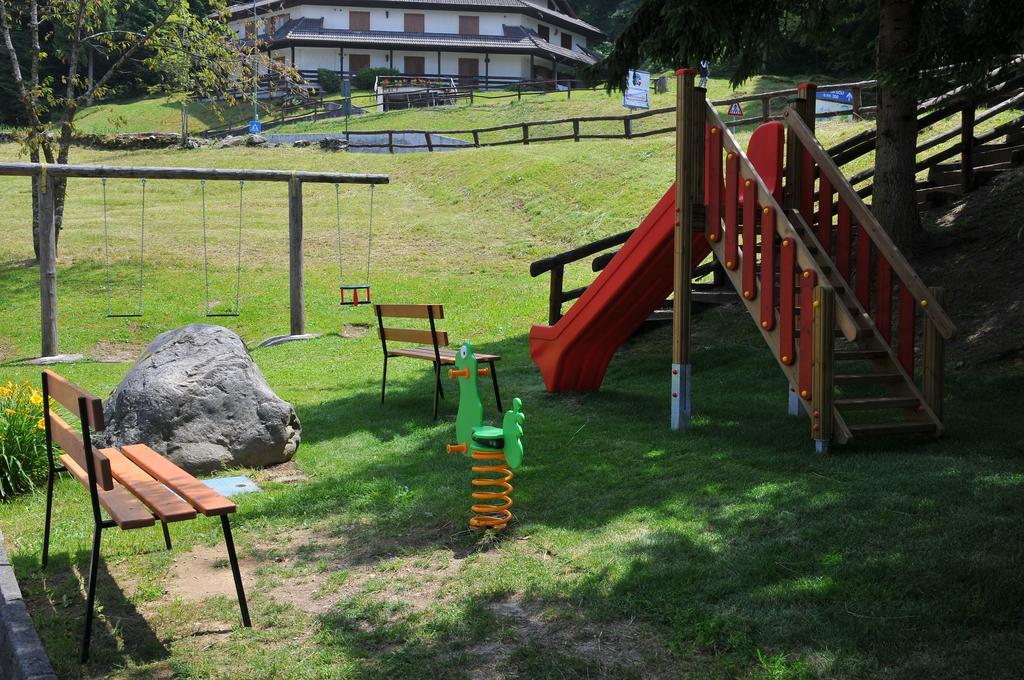 Albergo Legazzuolo Montecampione Artogne Kültér fotó